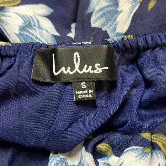 Lulus Floral Romper Size S - Picture 3 of 6